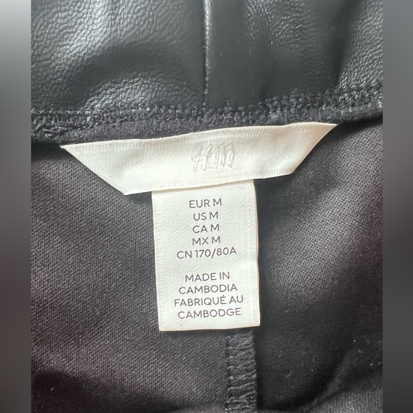 NWOT H&M Faux Leather Leggings - Picture 4 of 6